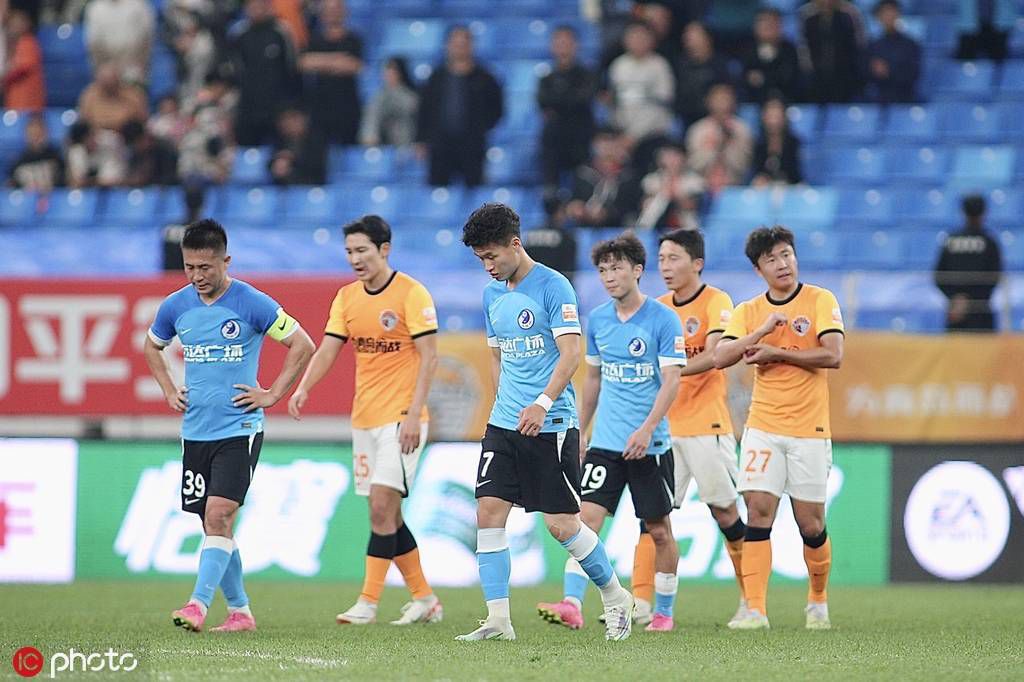 最终罗马1-1佛罗伦萨。